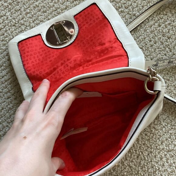 Kate Spade Aster Court Naomi Crossbody Bag Purse Quilted White Red Lining VEUC - Picture 11 of 15
